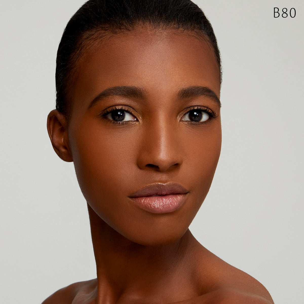 Radiant Fluid Foundation Natural Broad Spectrum SPF 25 Sunscreen