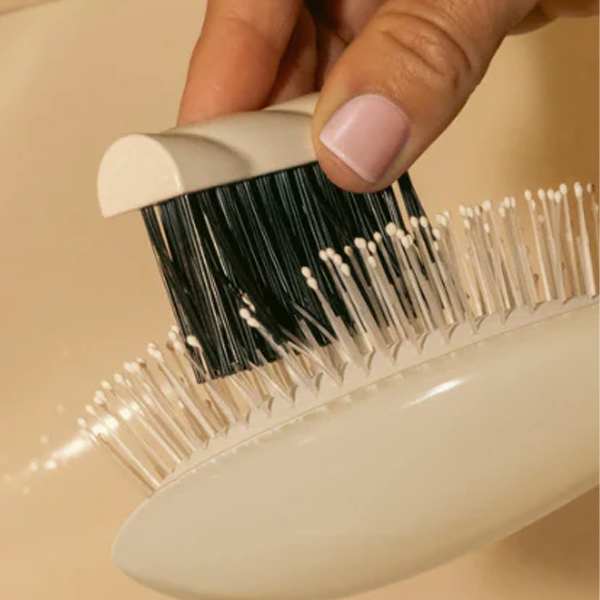 Cair The Cleaning Tool - Creamy White