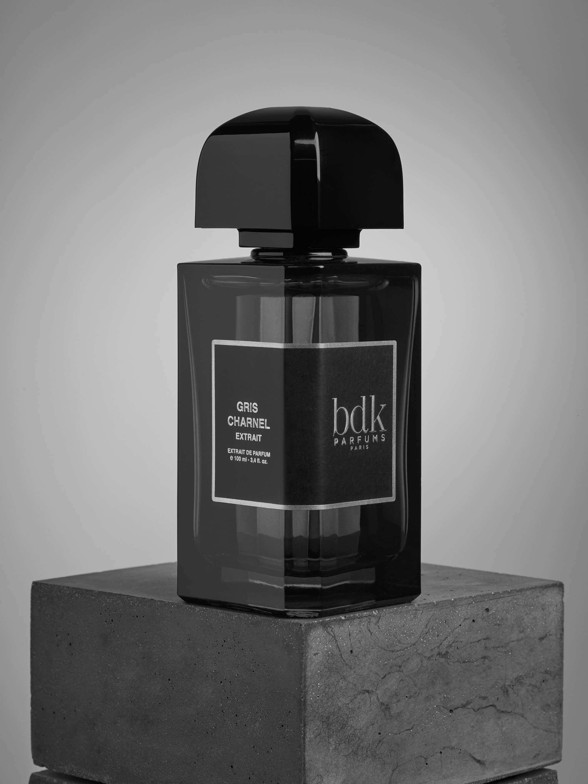 Gris Charnel Extrait