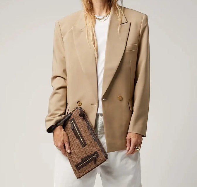 Journey Essentials In Dark Earth Beige