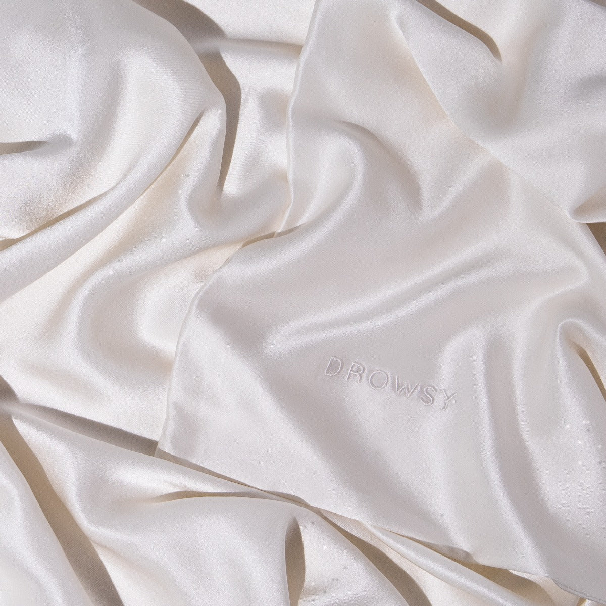 Akoya Pearl Queen-Sized Silk Pillowcase