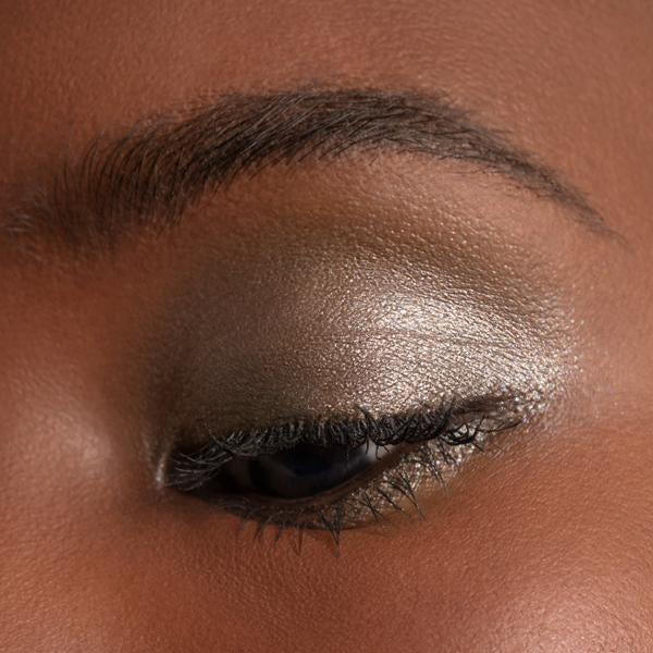 Luminescent Eye Shade