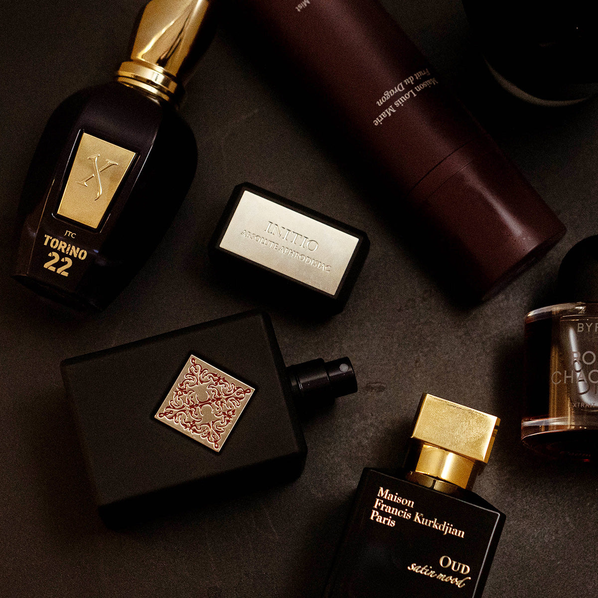 Wrapped in Scent: A Holiday Perfume Edit