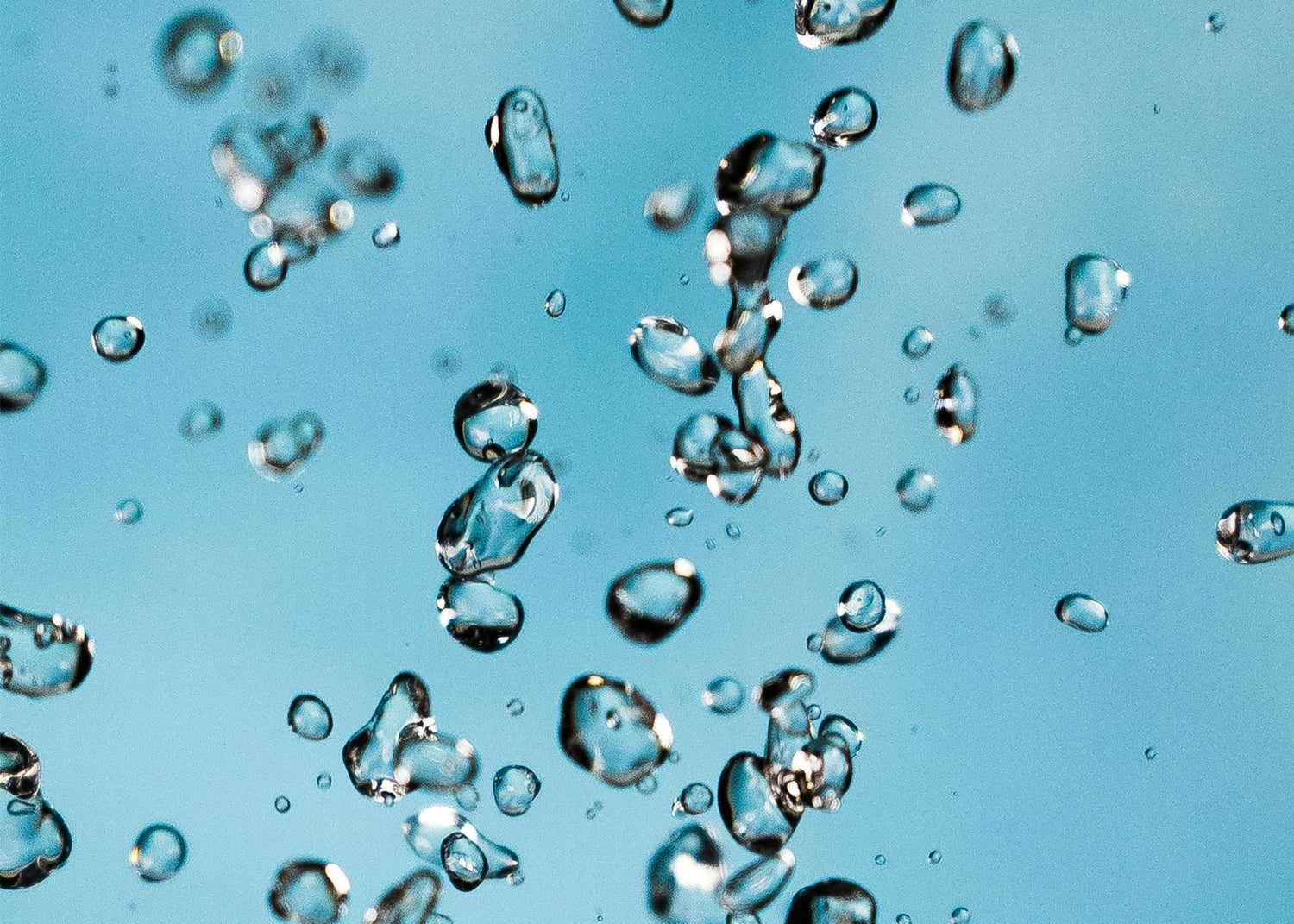 What Is Hyaluronic Acid? The Complete Guide to Skincare’s Most-Searched Ingredient