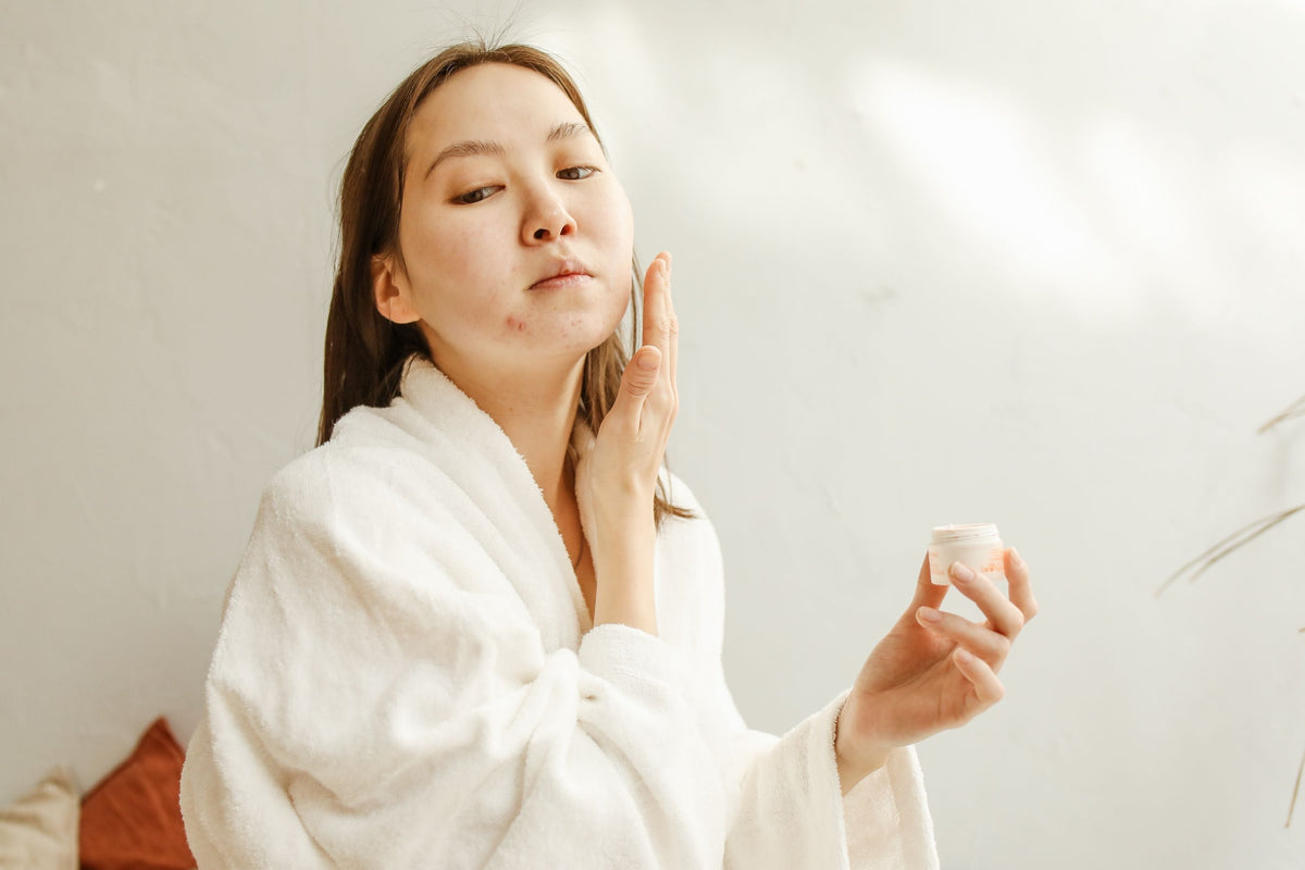 How to Treat Acne and Blemishes