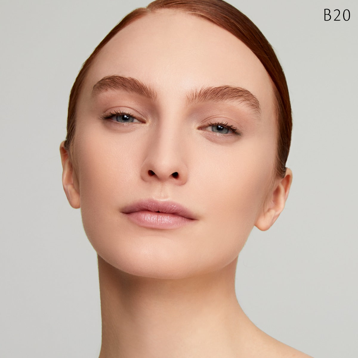 Radiant Fluid Foundation Natural Broad Spectrum SPF 25 Sunscreen