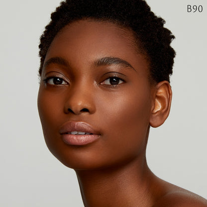 Radiant Fluid Foundation Natural Broad Spectrum SPF 25 Sunscreen