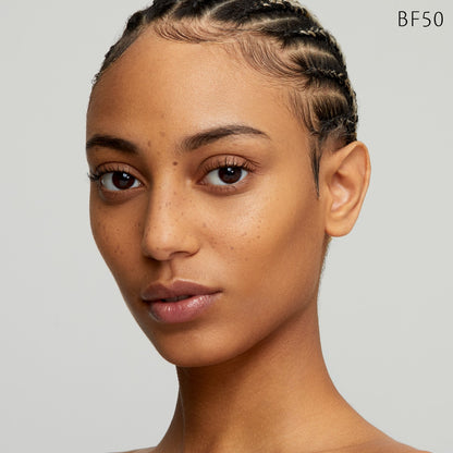 Radiant Fluid Foundation Natural Broad Spectrum SPF 25 Sunscreen