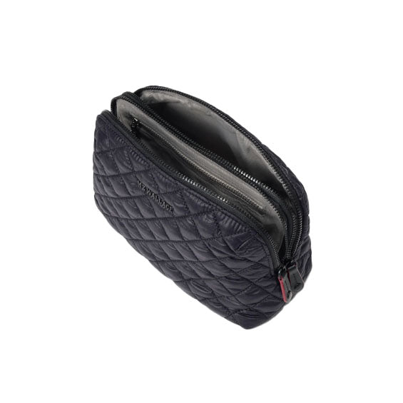ブラックレザー メイクアップバッグ Medium Clamshell Makeup Bag | Full grain leather, compact beauty