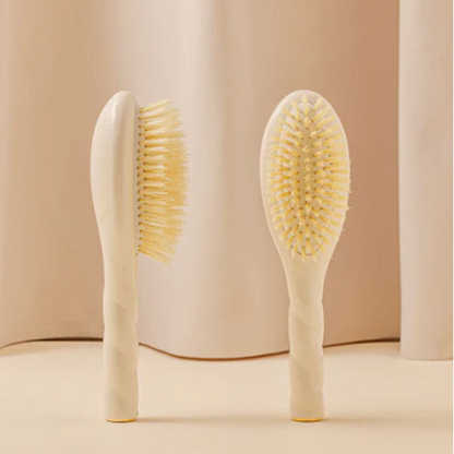 N.06 My First Brush - Creamy White