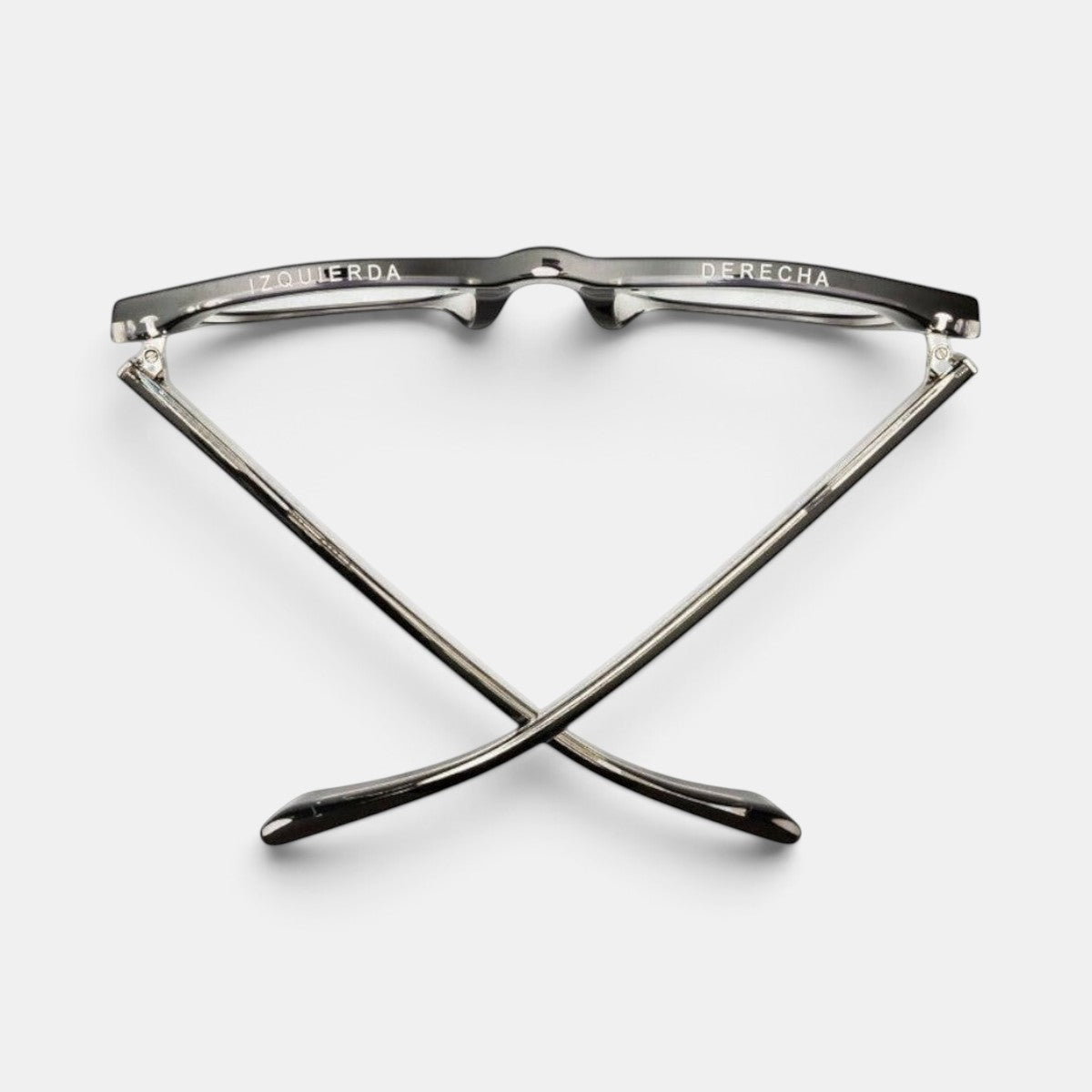 D28 Eye Appliance Gloss Black &amp; Vodka