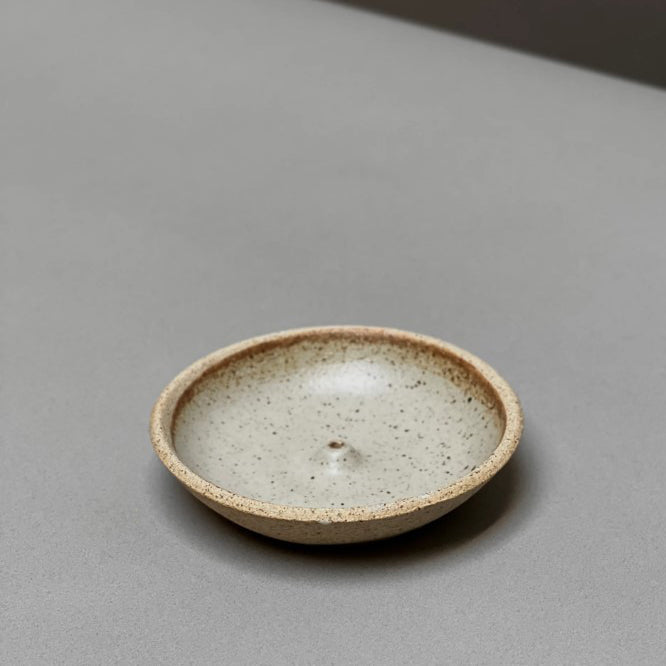 Piker White Stoneware Holder