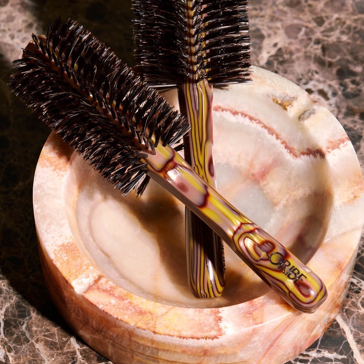 Oribe | Italian Resin Medium Round Brush