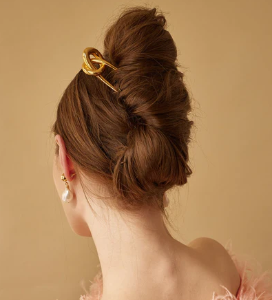 Glossy Knot Hair Pin Gold
