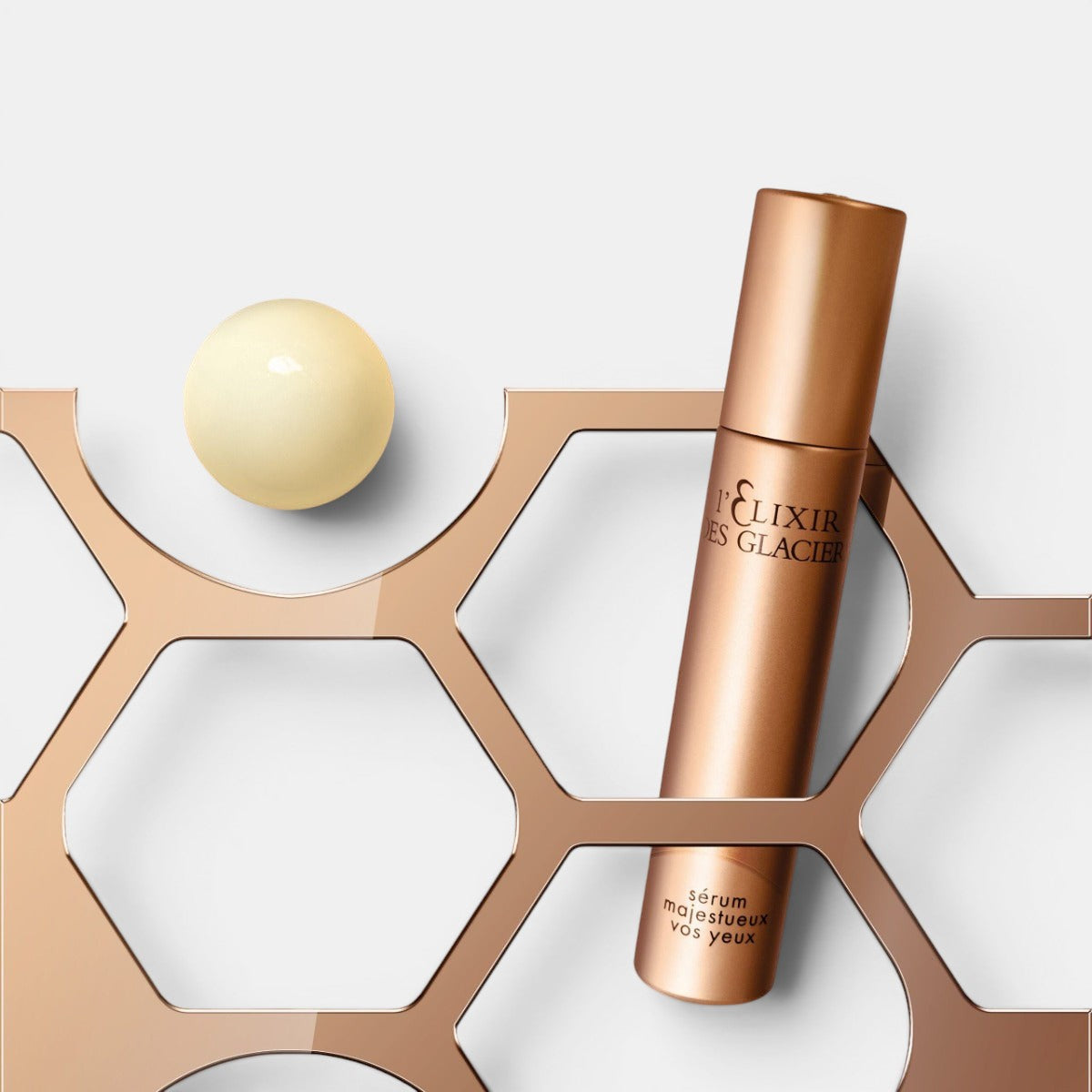 Valmont Serum Majestueux Vos Yeux - eyelid lifting serum | Shop