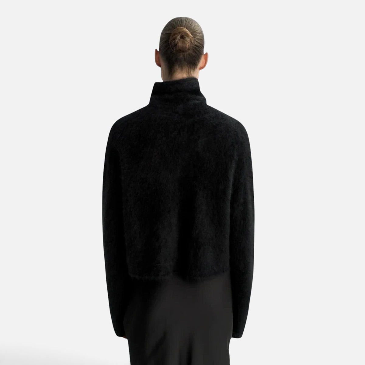 Shop Rescue Spa black chunky cashmere turtleneck sweater with relaxed fit seen from the back
