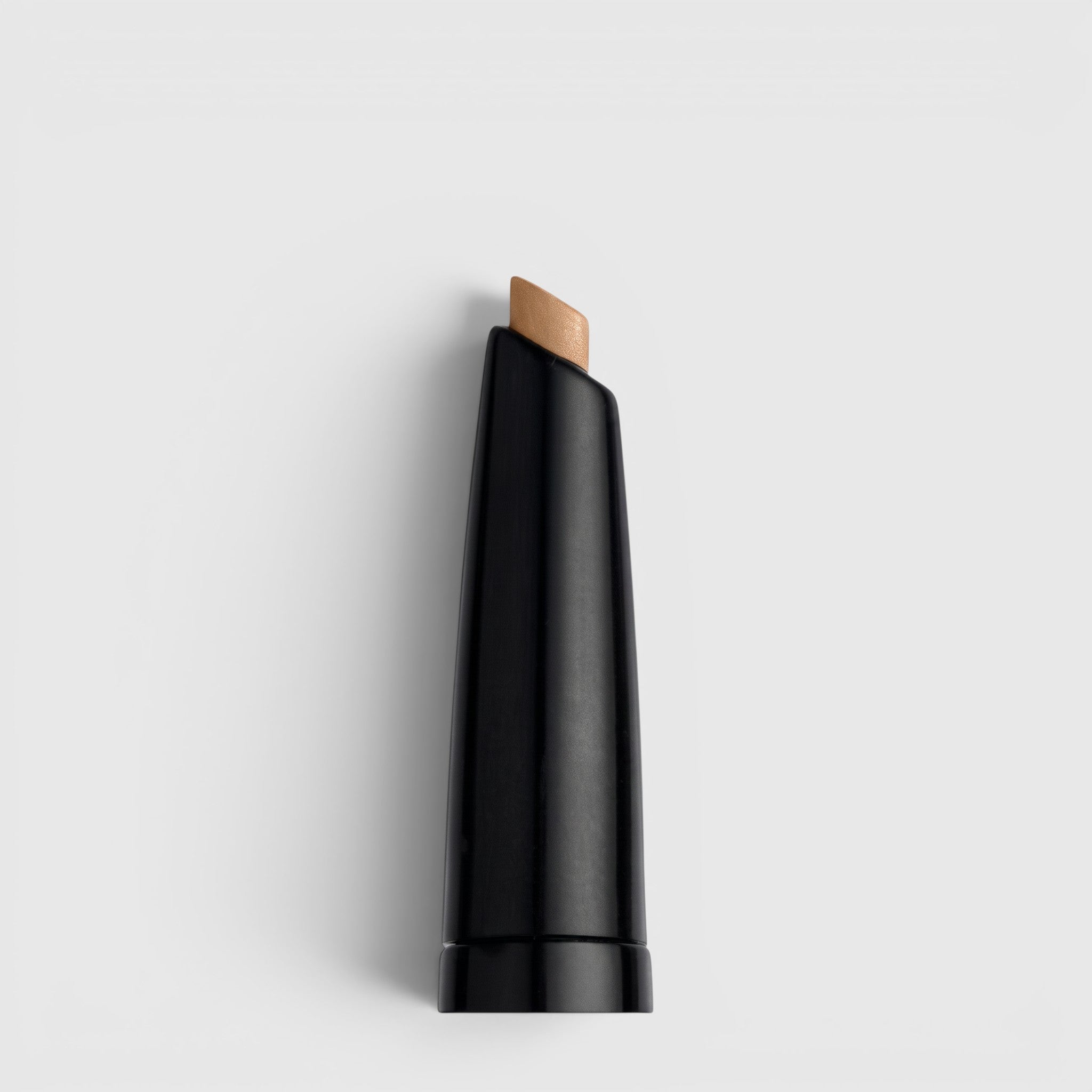 Shop Rescue Spa Clé de Peau Beauté eyebrow pencil refill cartridge in a black casing on a white background