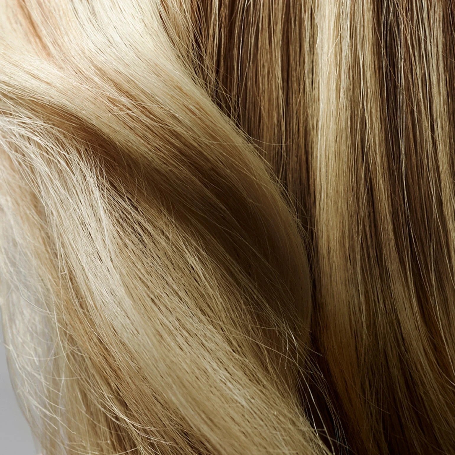 Shop Rescue Spa Maximista thickening spray results showing voluminous, healthy blonde hair with thermal protection.
