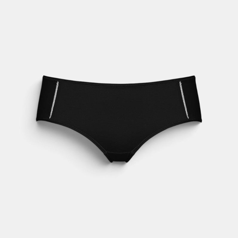 Shop Rescue Spa MONICA low rise black boy shorts in recycled polyamide jersey with side Vous-et-Moi stitching.