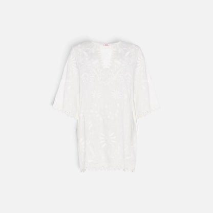 Shop Rescue Spa Aigue-Marine white embroidered linen short dress with V-neck and wide 3/4 sleeves