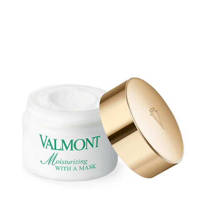 Moisturizing with a Mask