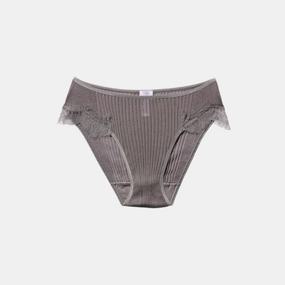 Shop Rescue Spa Richelieu briefs in taupe grey made of ribbed Peru-Prima cotton with delicate eyelash lace trim.
